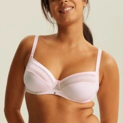 Soutien-gorge Emboîtant Avec Armatures Beige Rosé JUST LIFT -Bestform Lingerie BL14498 048 WEB 11