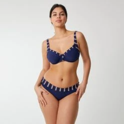 Haut De Maillot Avec Armatures Marine Précieux TAVOLARA -Bestform Lingerie CS14103 A27 WEB 3 e4d5c231 33fd 43a7 9104 caee62496209